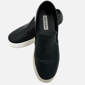 Steve Madden Gal Black Flatform Slip On Sneakers - Size 8